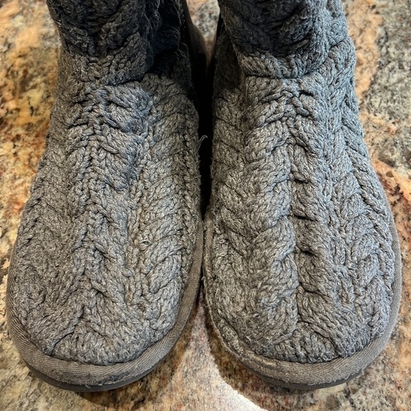 UGG Tularosa Grey SZ 6 Sweater Cable Knit Boots - Picture 5 of 7
